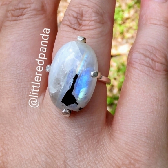 Artisan Jewelry - Huge natural moonstone ring